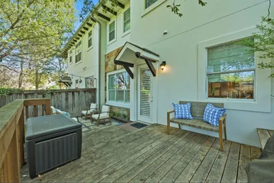 1621 enfield rd e 032.jpg
